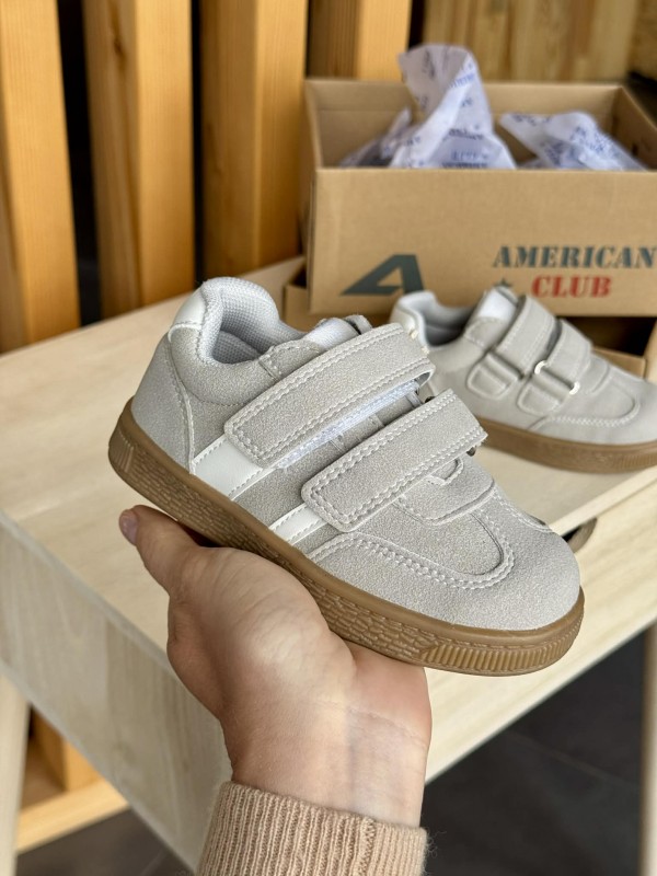 КРОСІВКИ КРОСІВКИ AMERICAN CLUB 