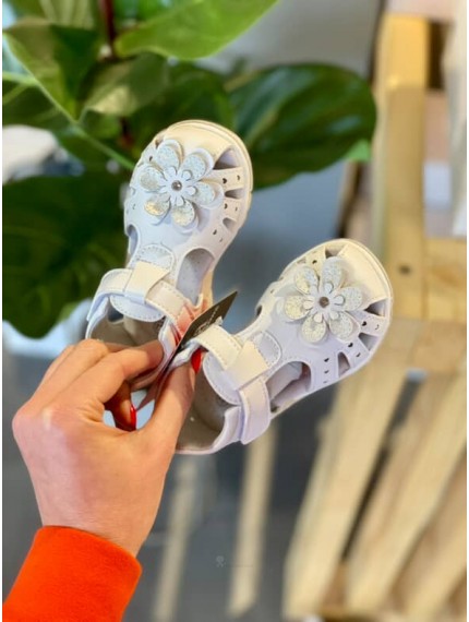 ДИТЯЧІ БОСОНІЖКИ APAWWA WHITE MODELLA